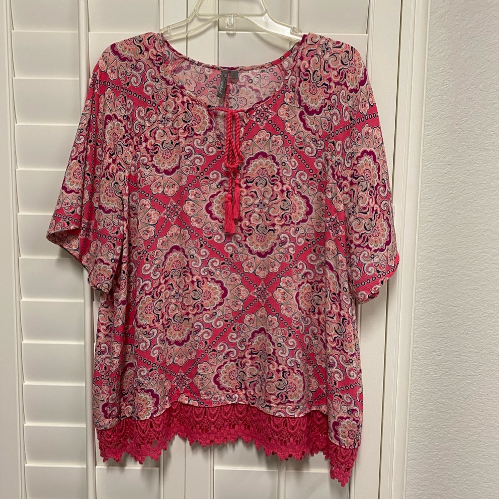 Women's New Directions Weekend Pink Patterned Top with Lace Hem